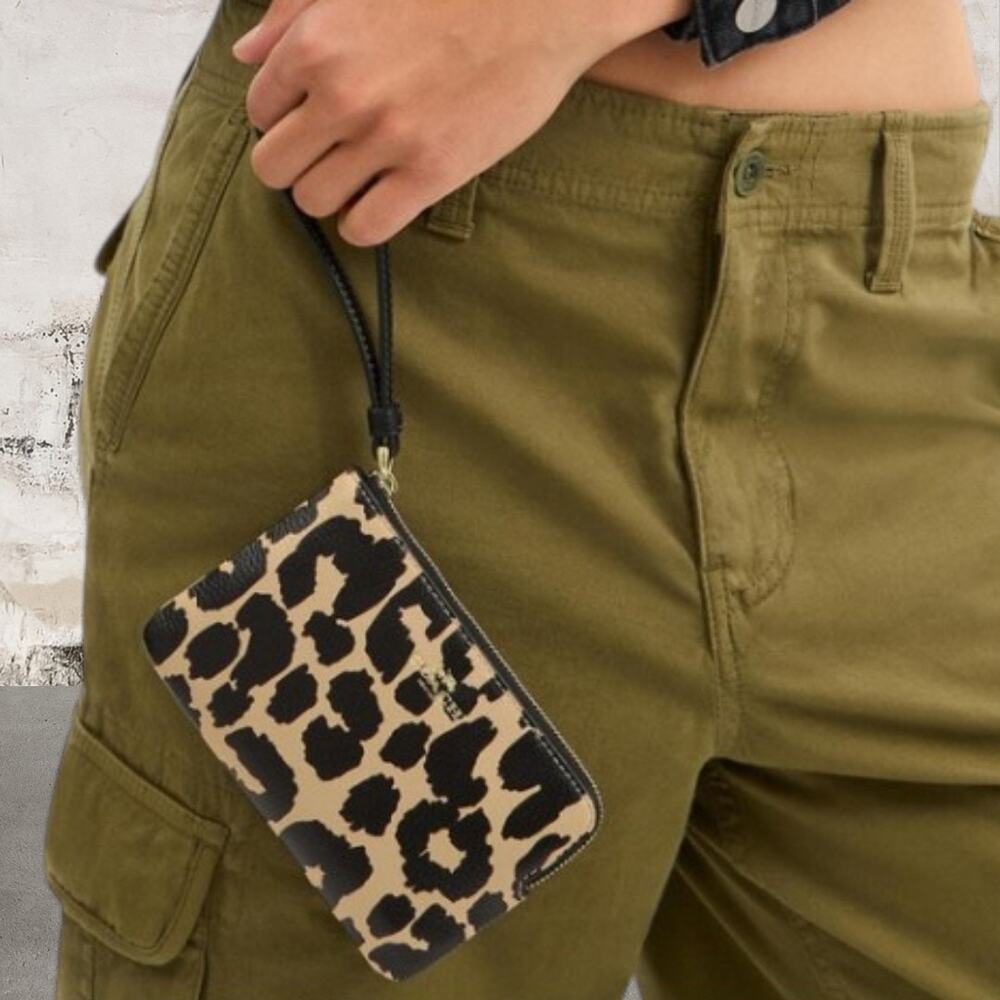 Coach Corner Zip Wristlet With Leopard Print NWT